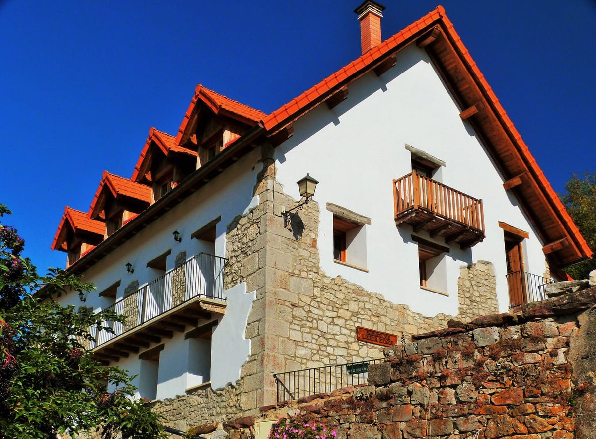 Casa Rural Enekoizar - Amplitud, Servicios y Selva de Irati — 1