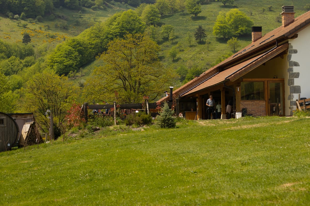 Hostal Urkixokoa | Alojamiento rural en la Selva de Irati — 2