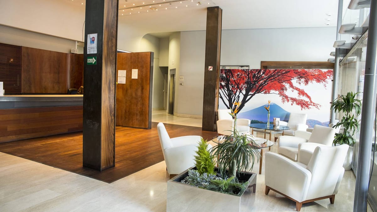 Gran Hotel Albacete — 1