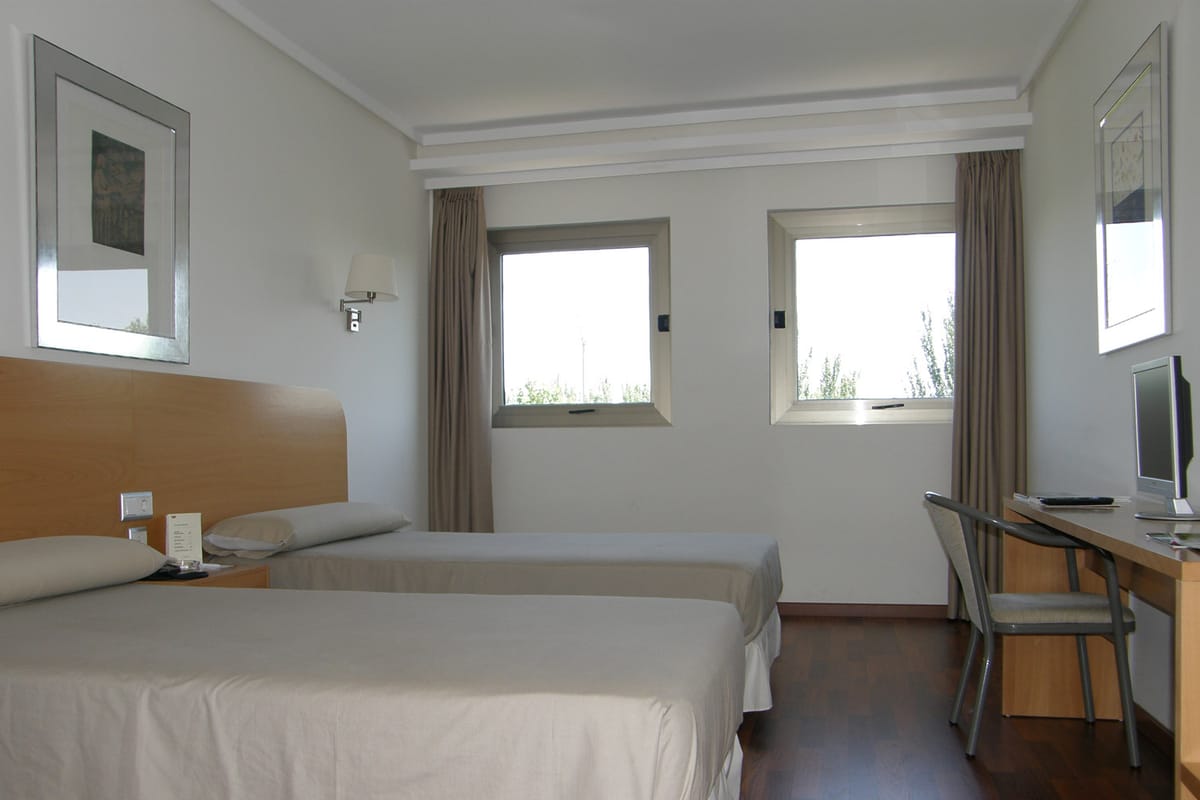 Hotel Universidad — 2