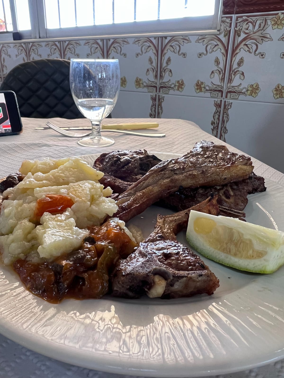 Restaurante 6 Hermanos — 3