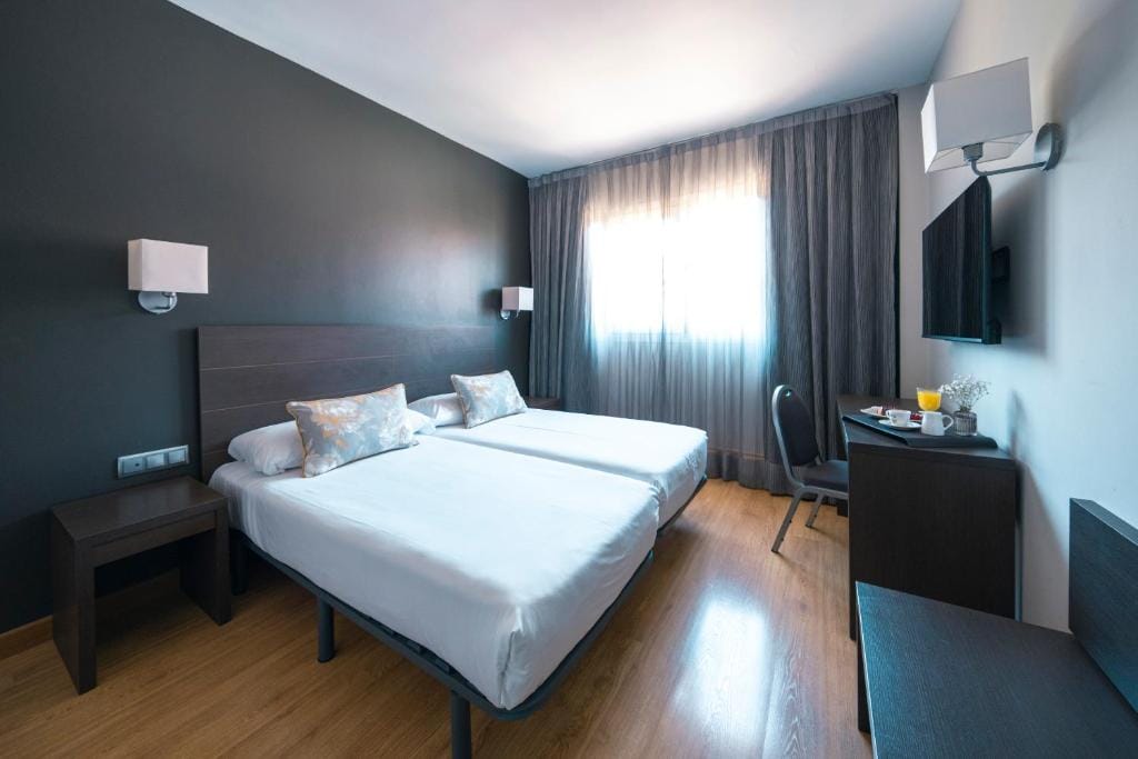Hotel Cisneros — 2