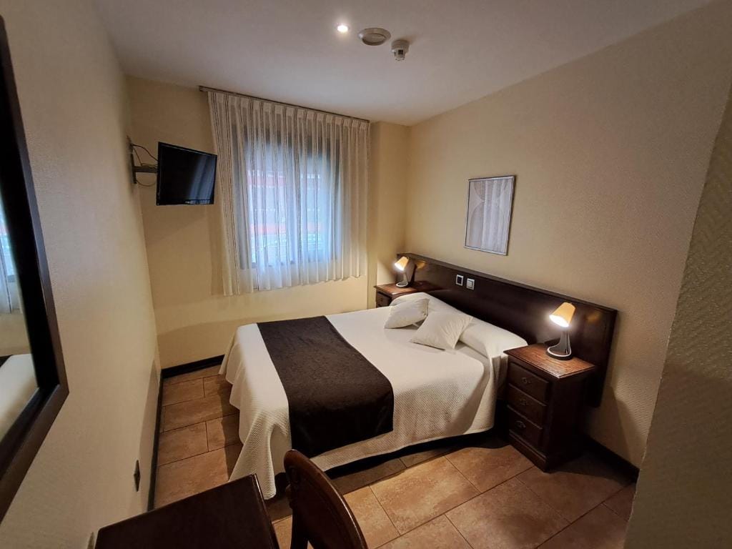 Hotel Complutense — 2