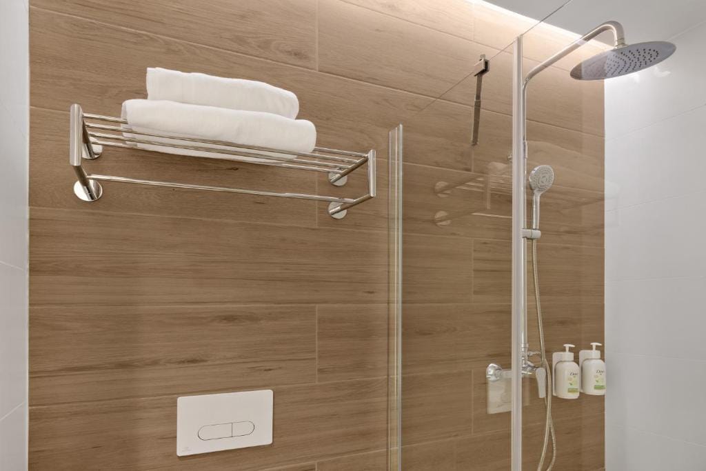B&B HOTEL Alicante Aeropuerto — 3