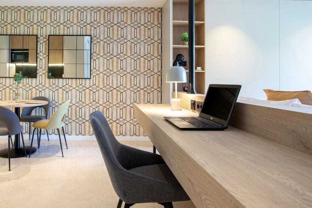 Gran Via Urban Suites Alicante by Renthas — 3