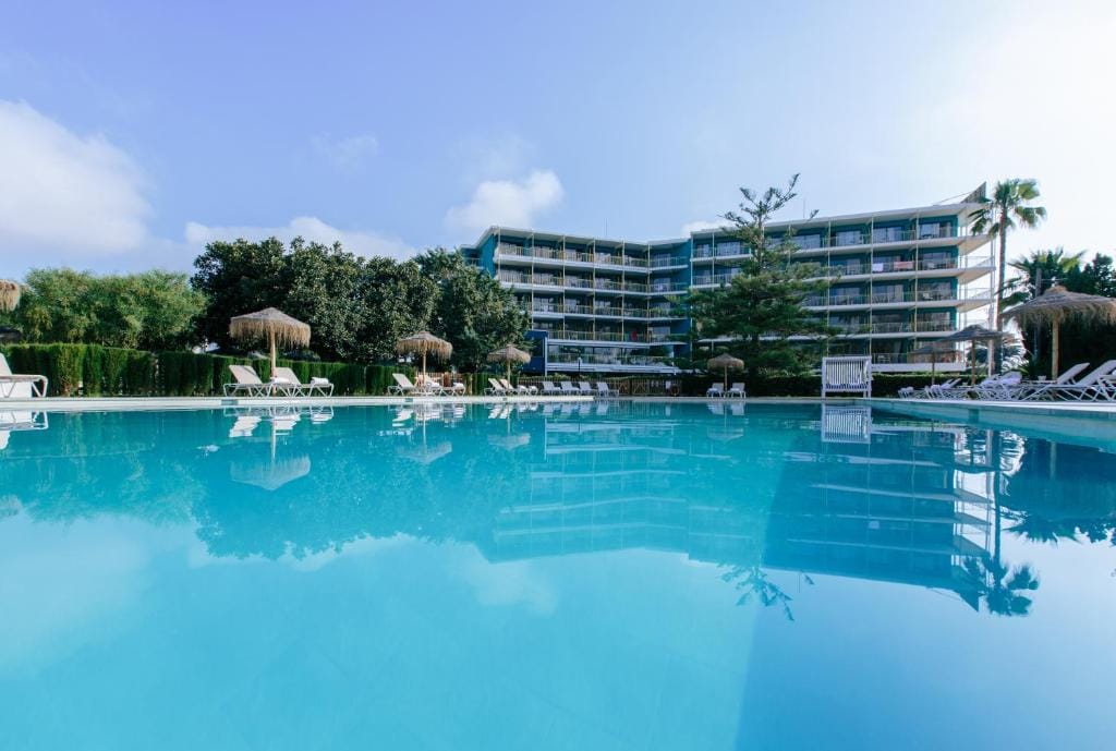 Hotel Almirante — 3
