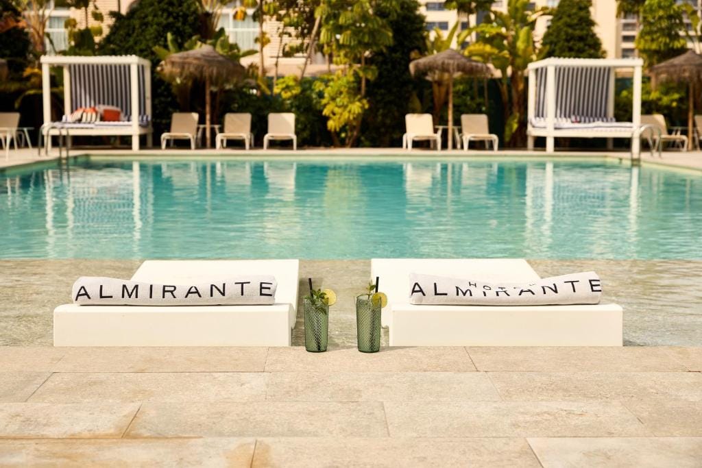 Hotel Almirante — 5