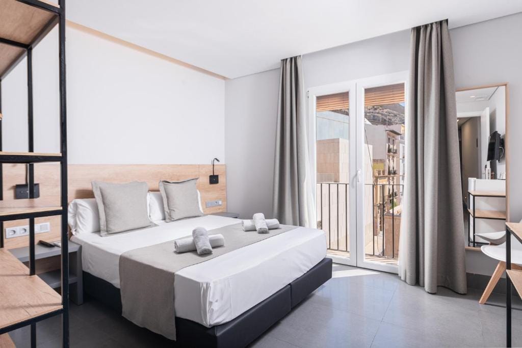 Hotel La Milagrosa — 5
