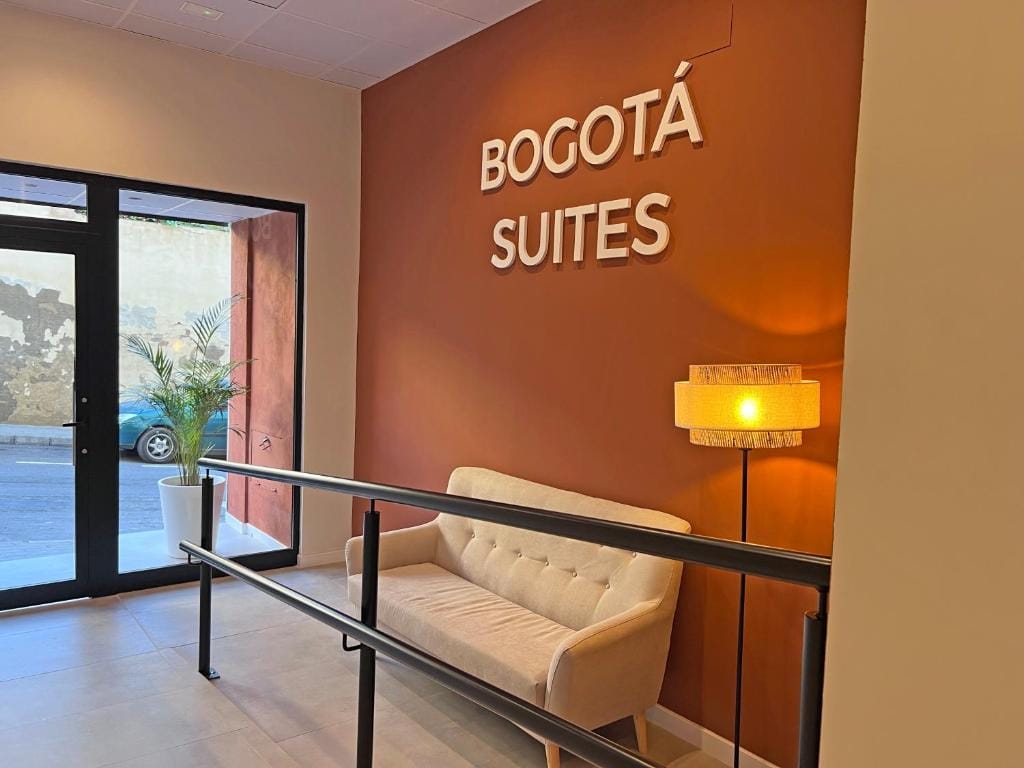 NUEVO -Bogotá Suites- Apartamentos con cocina, AC, 15min del centro a pie — 1