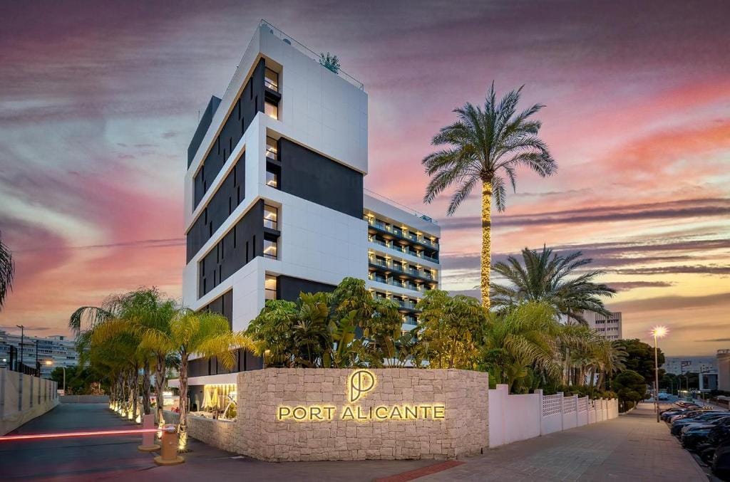 Port Alicante City & Beach — 2