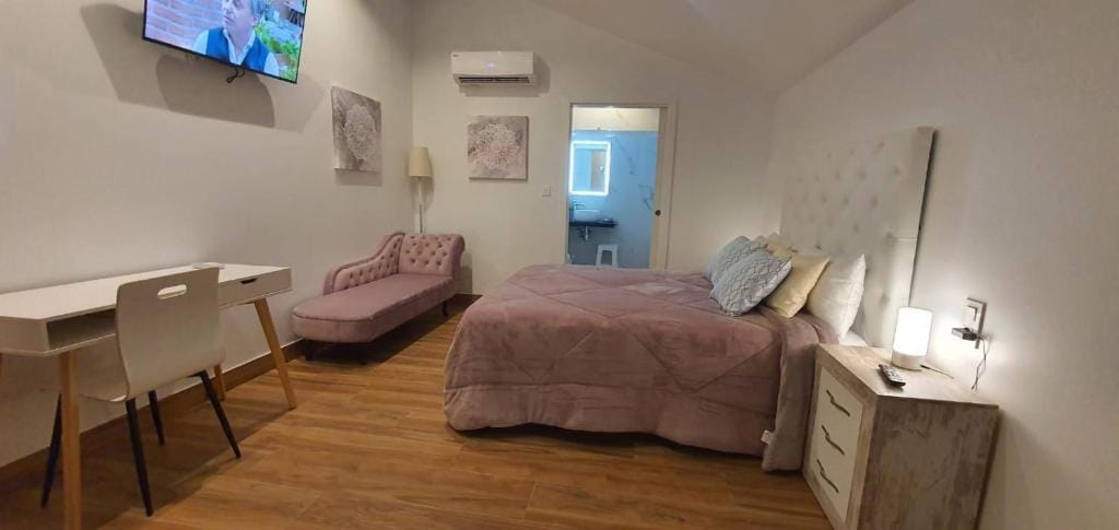 Sandra Rooms — 3