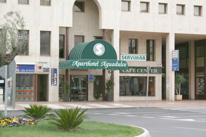 Aparthotel Aguadulce — 2
