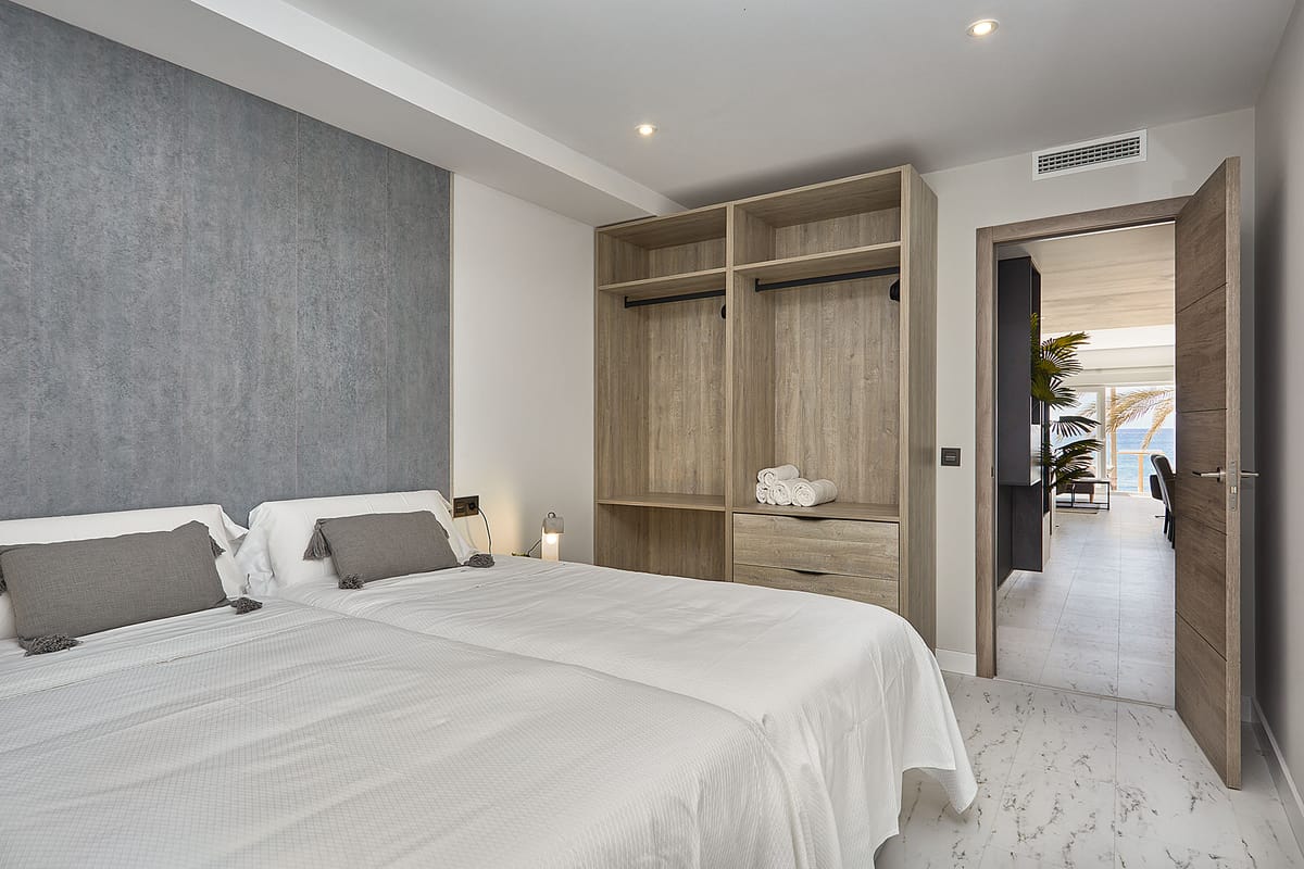 EXPOHOLIDAYS- Apartments Paseo Maritimo — 1