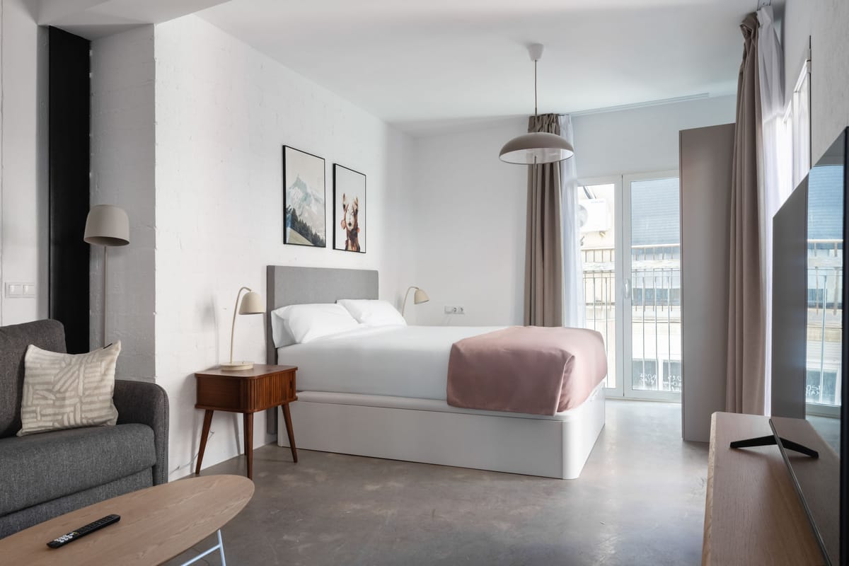 Limehome Almeria C. Hernan Cortes — 1