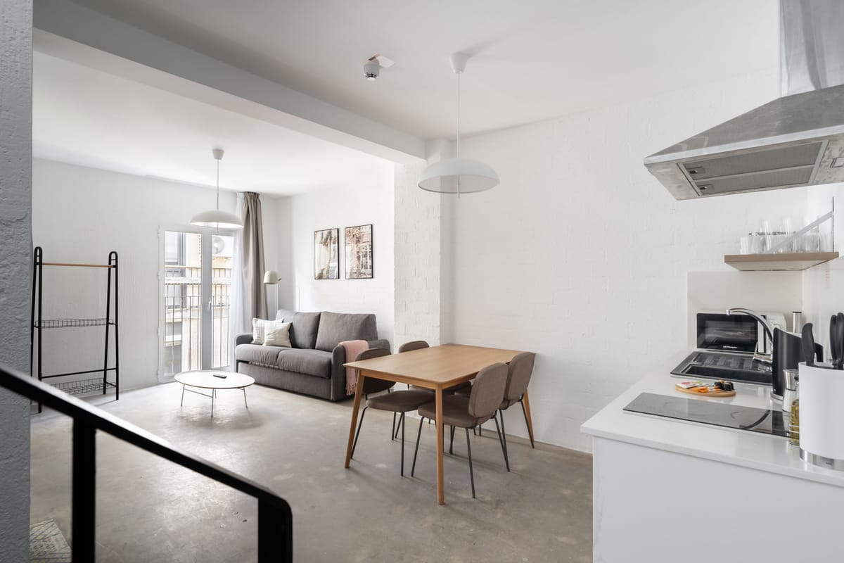 Limehome Almeria C. Hernan Cortes — 2