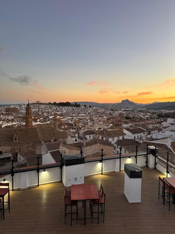 Hotel Apartamentos Antequera — 1