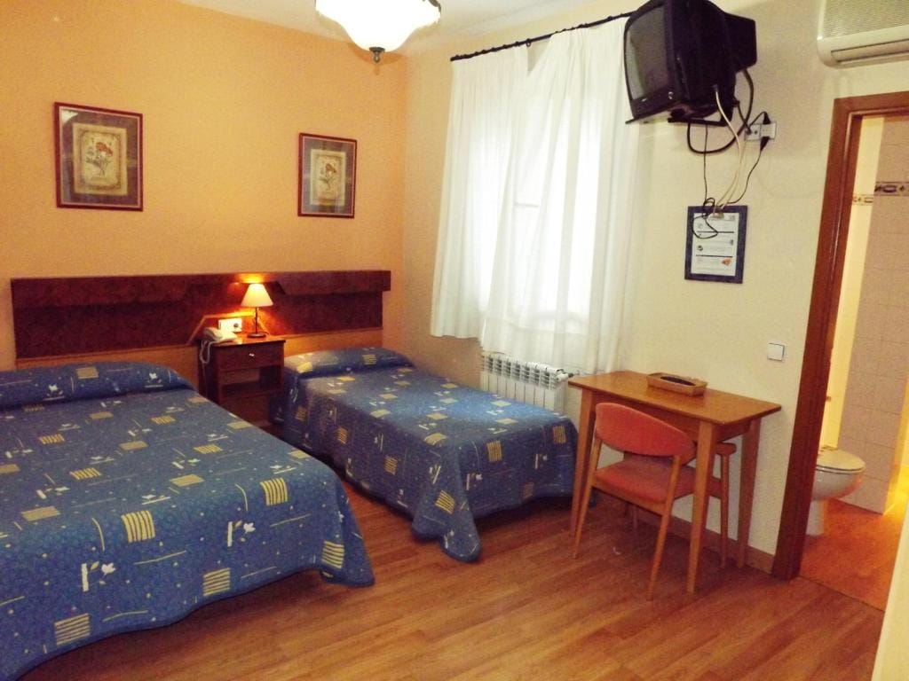 Hotel Castilla — 2