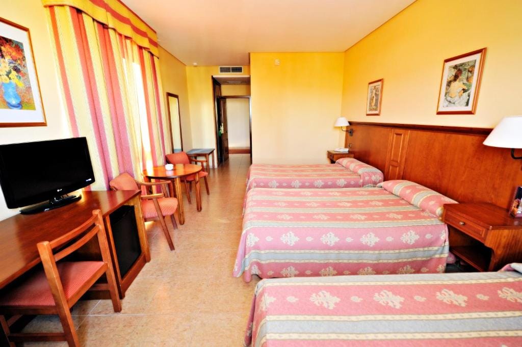 Hotel Lozano — 5