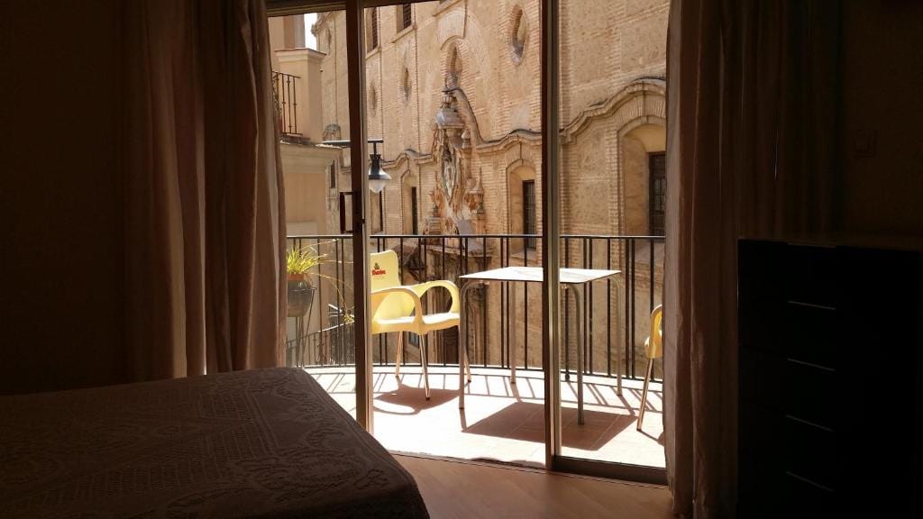 Hotel Mesón El Número Uno — 1