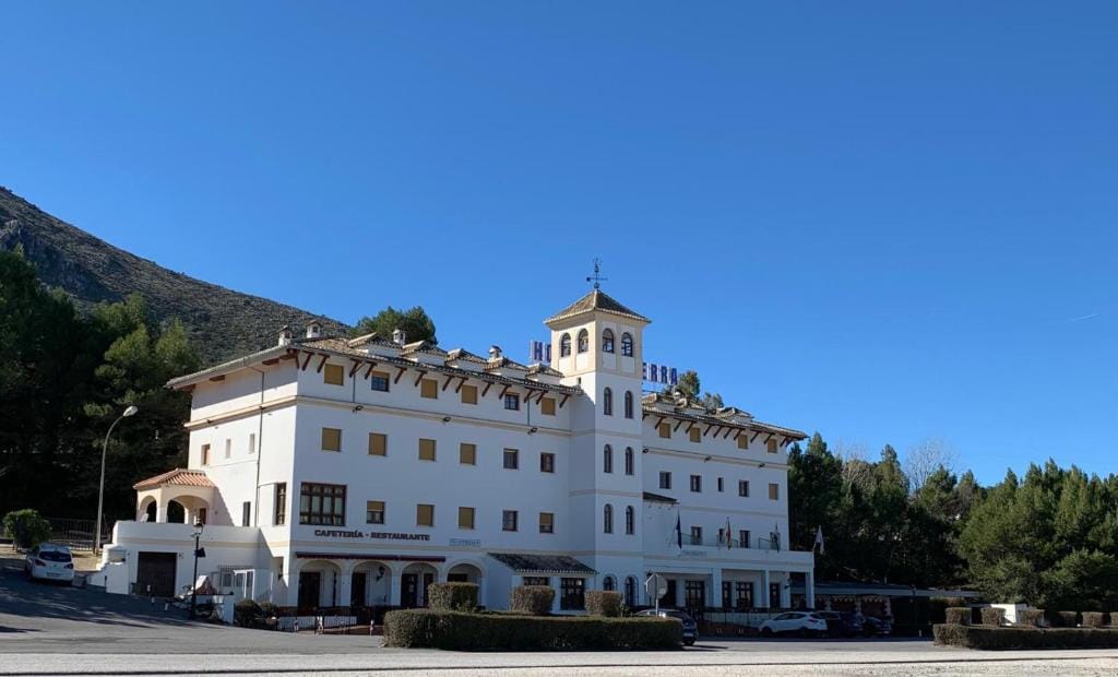 La Sierra — 4