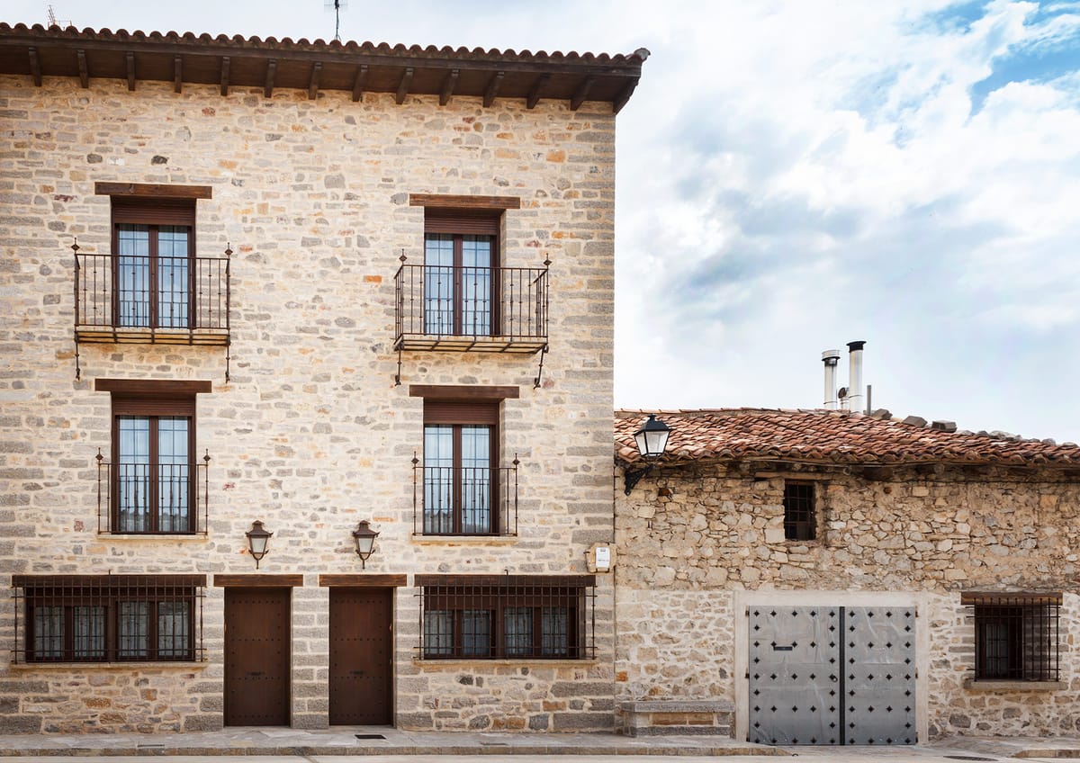 Apartamentos Turísticos El Casal de Nicolás — 1