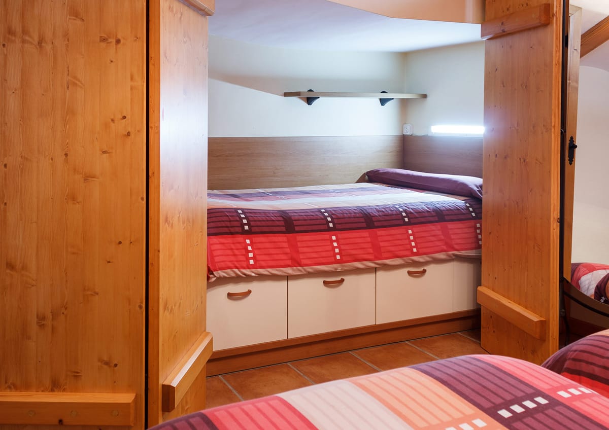 Apartamentos Turísticos El Casal de Nicolás — 4