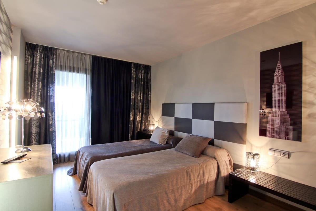 Dolcet L'Hotel — 3