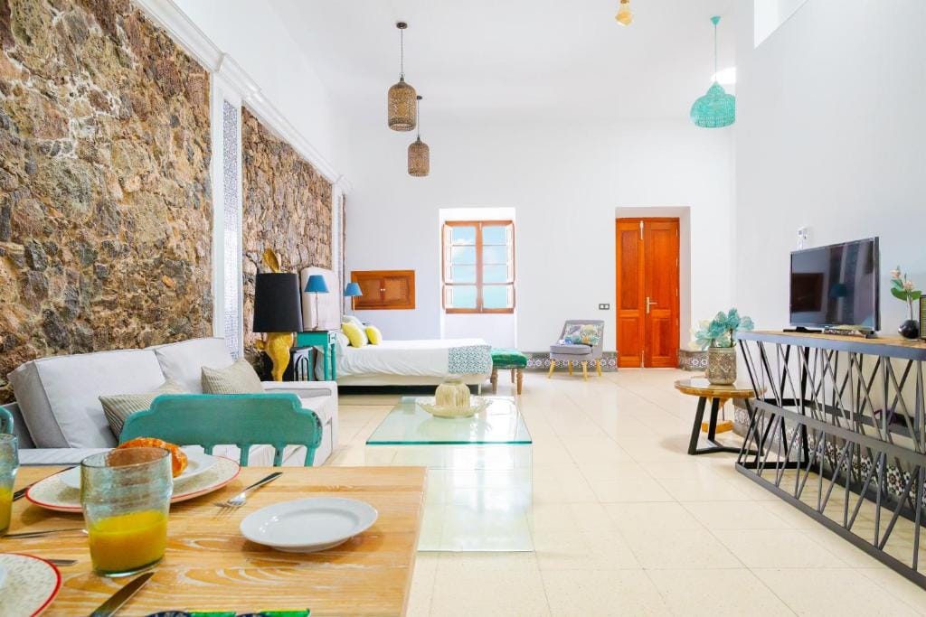 El Charco Suites — 4