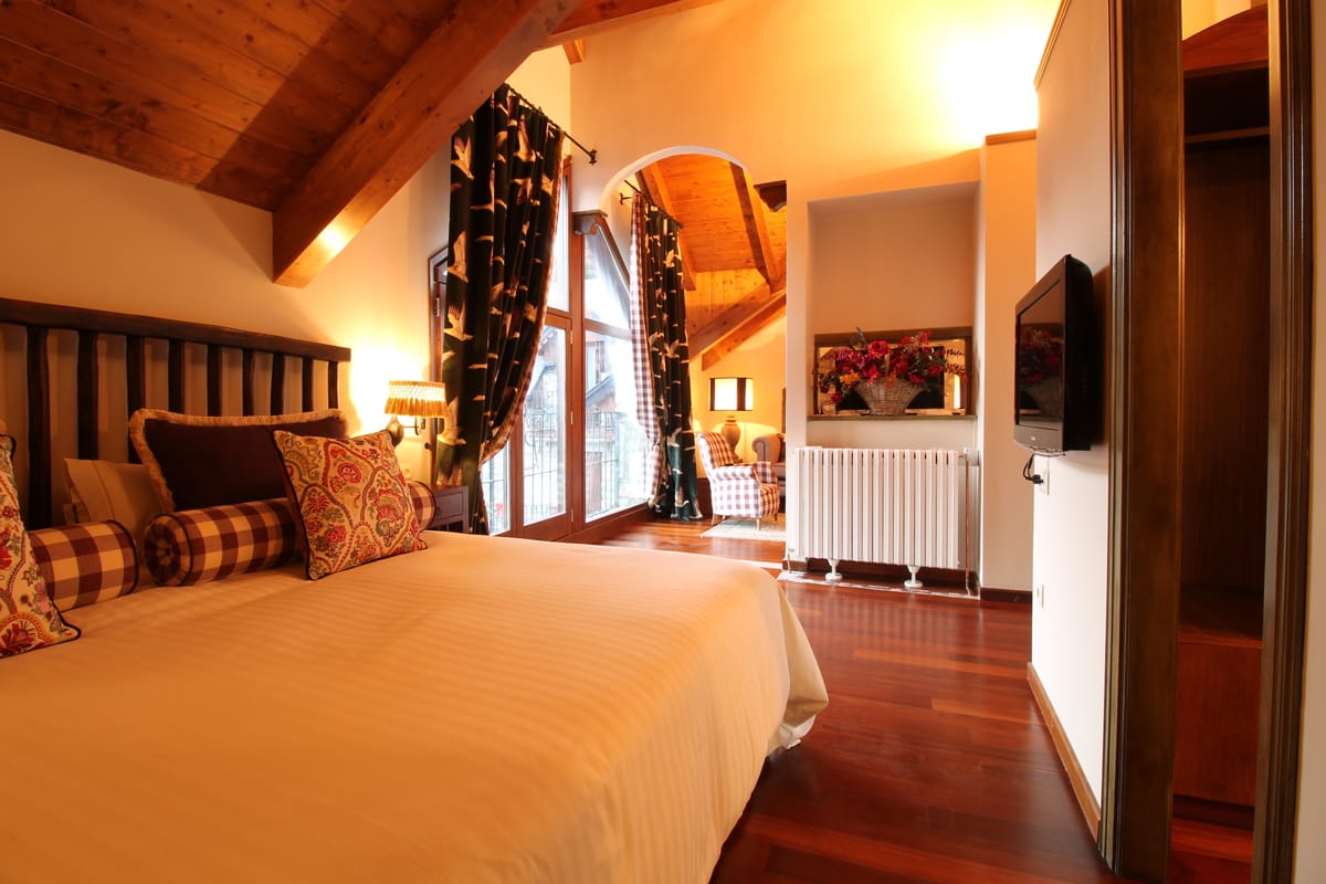 Abadia del pirineo — 1