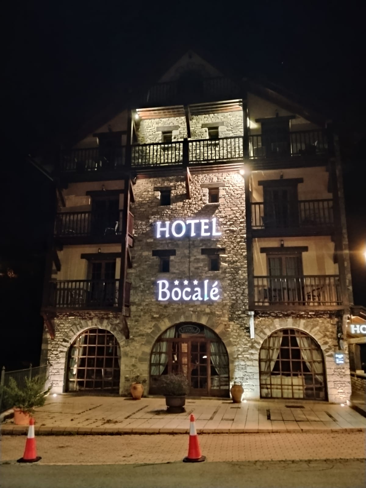 Hotel Bocalé 3000 — 2