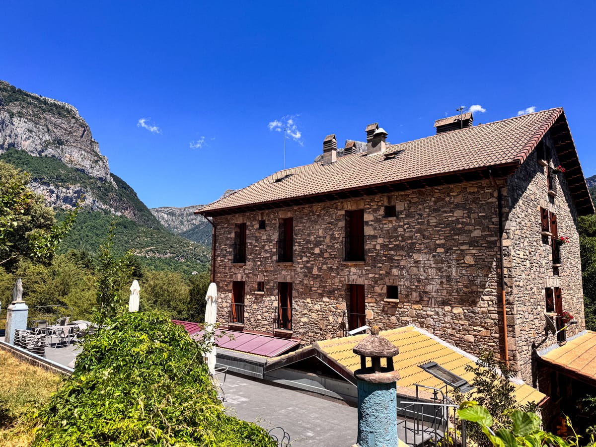Hotel de Montaña Usón — 3