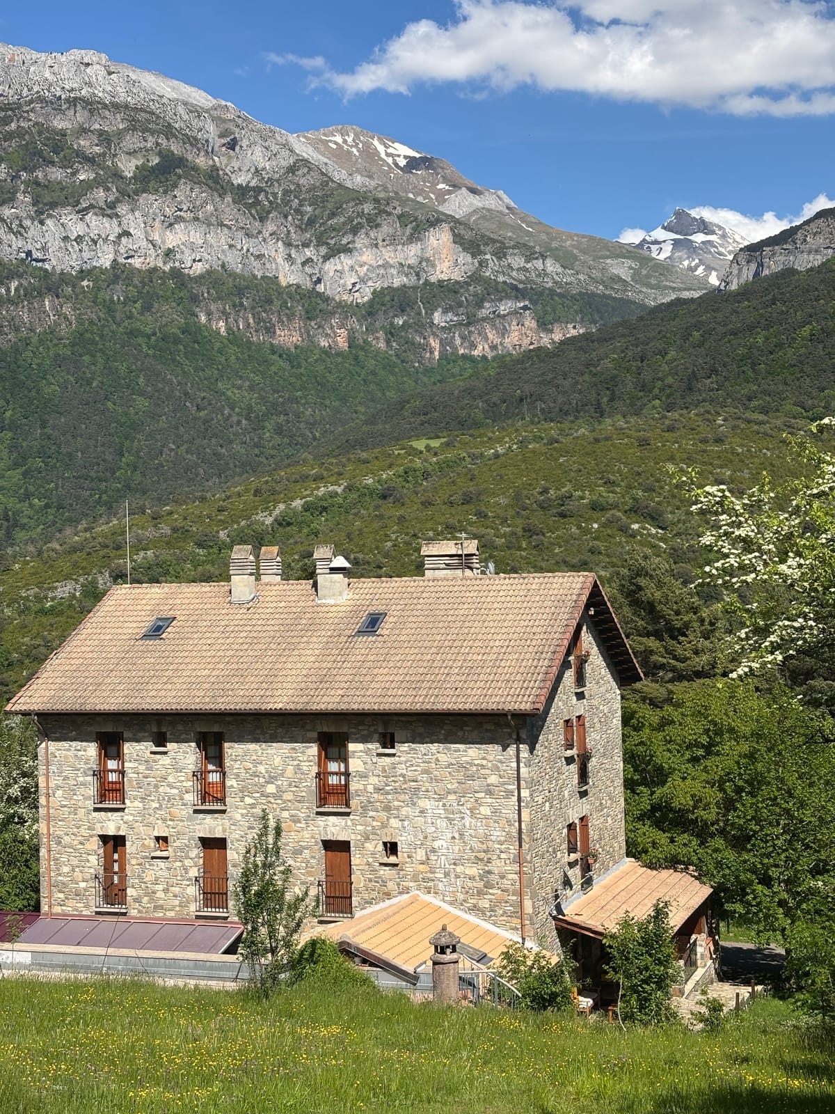 Hotel de Montaña Usón — 5