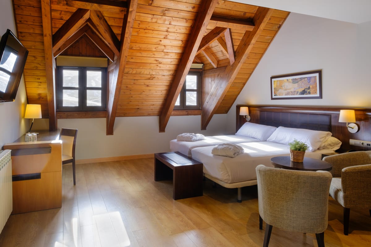 Hotel Snö Aragón Hills — 2