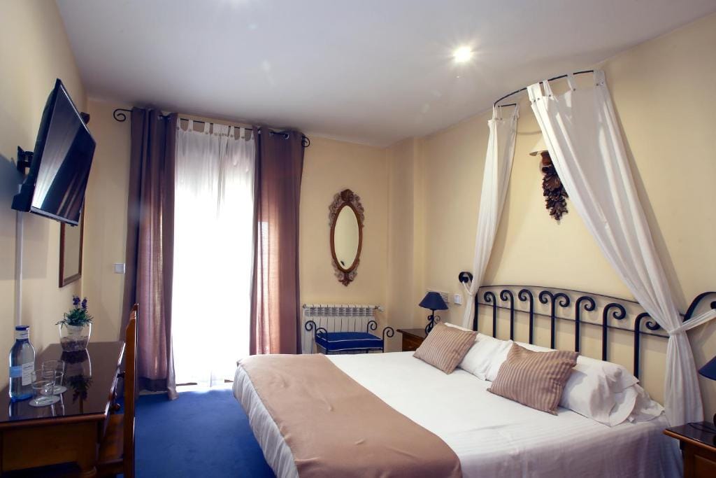 Hotel Arco San Vicente — 2