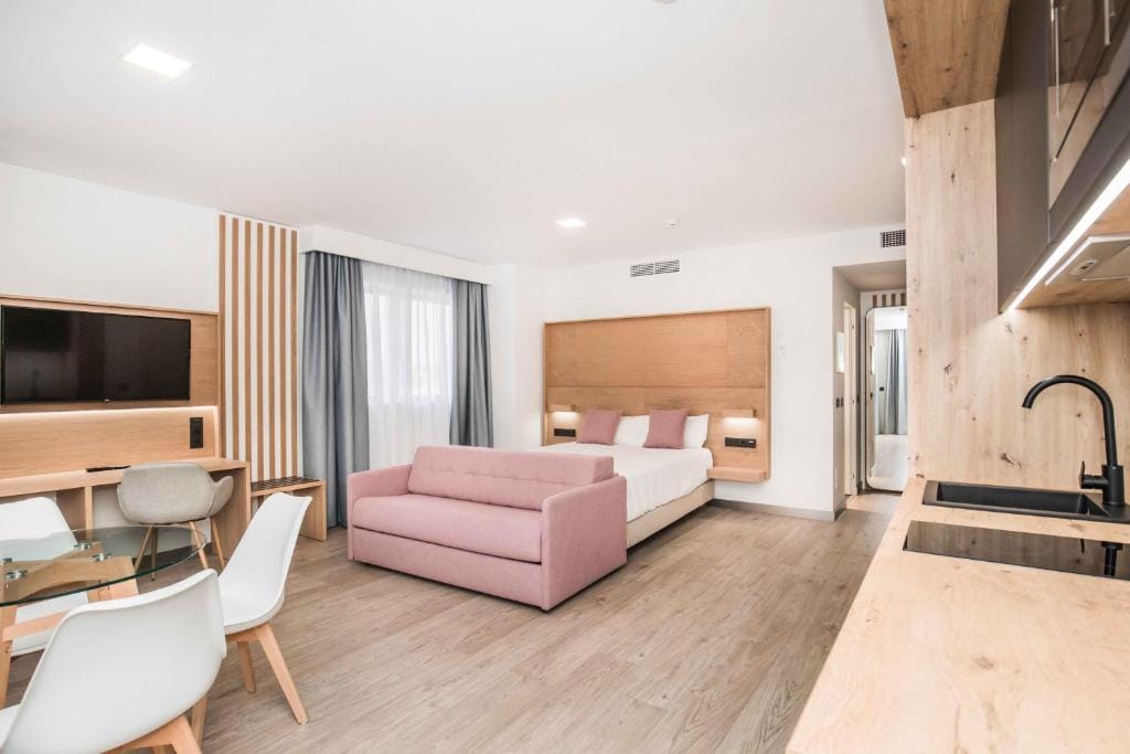 Hotel Ciudad De Ávila — 2