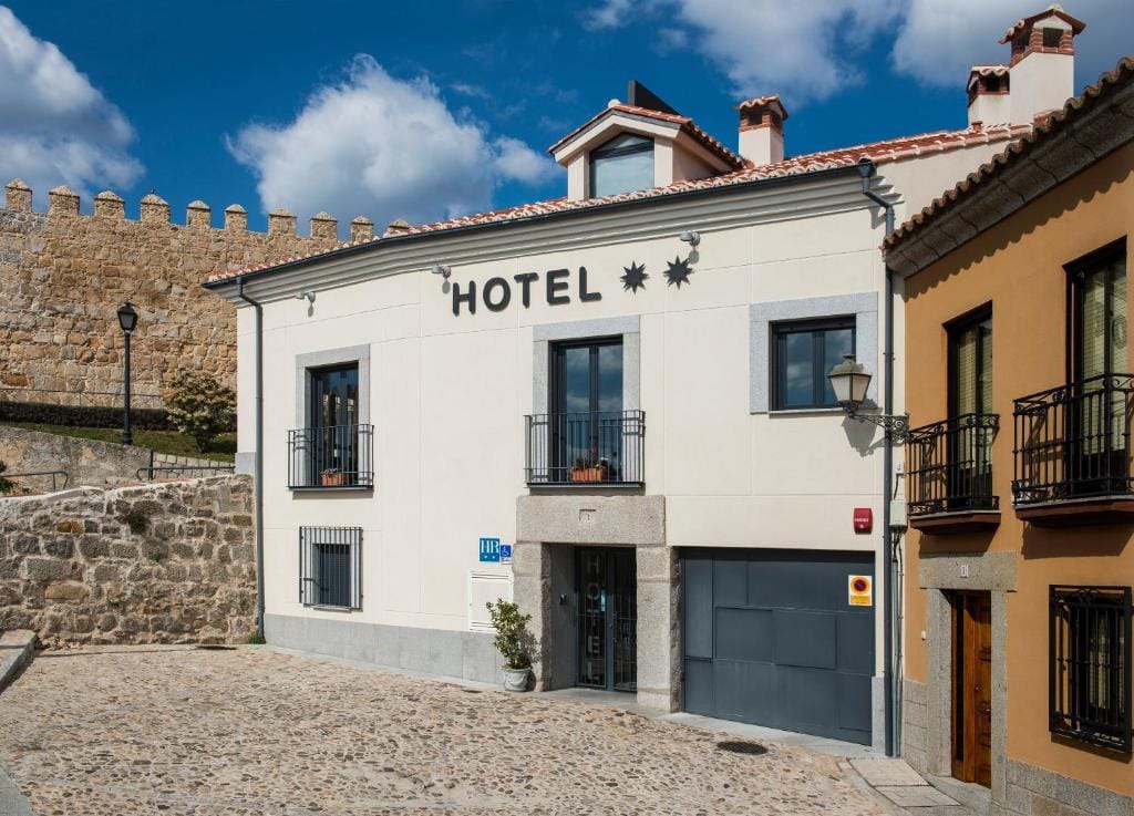 Hotel Puerta de la Santa — 2