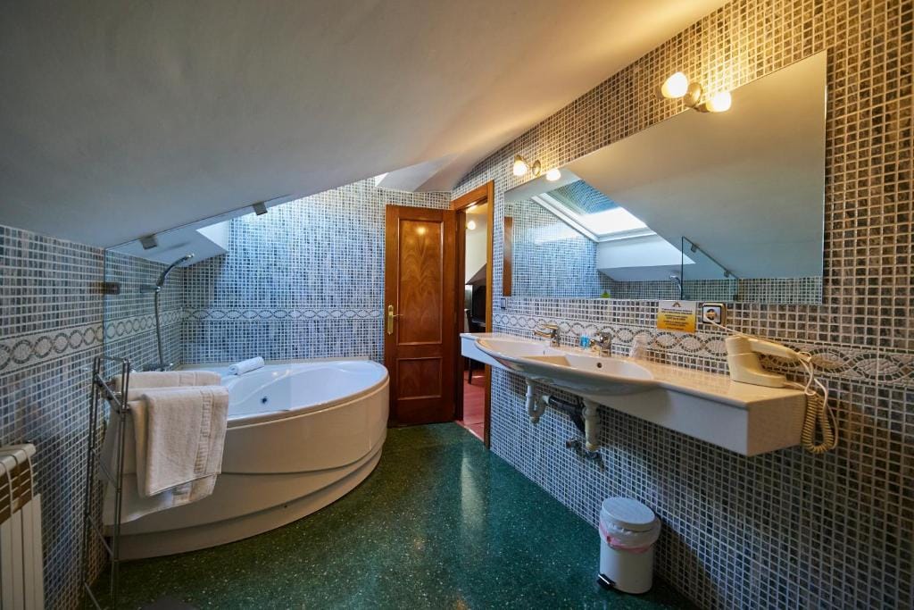 Hotel Villalegre — 3