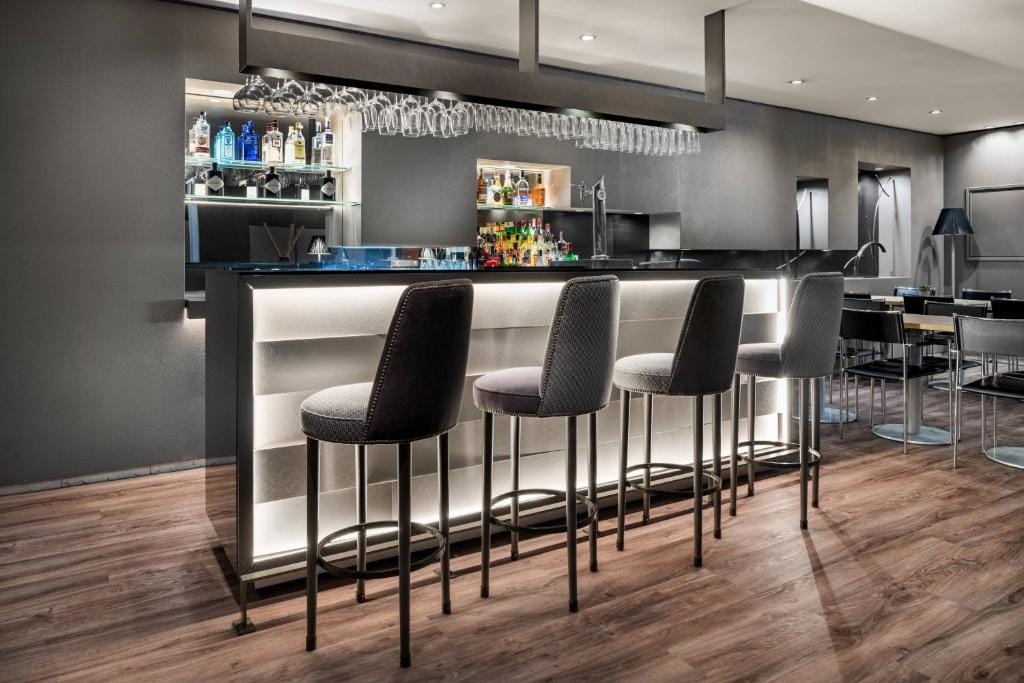 AC Hotel Badajoz by Marriott — 1