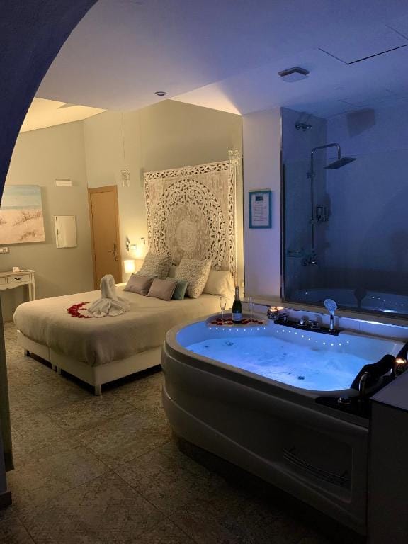 Akla Hotel Badajoz — 3