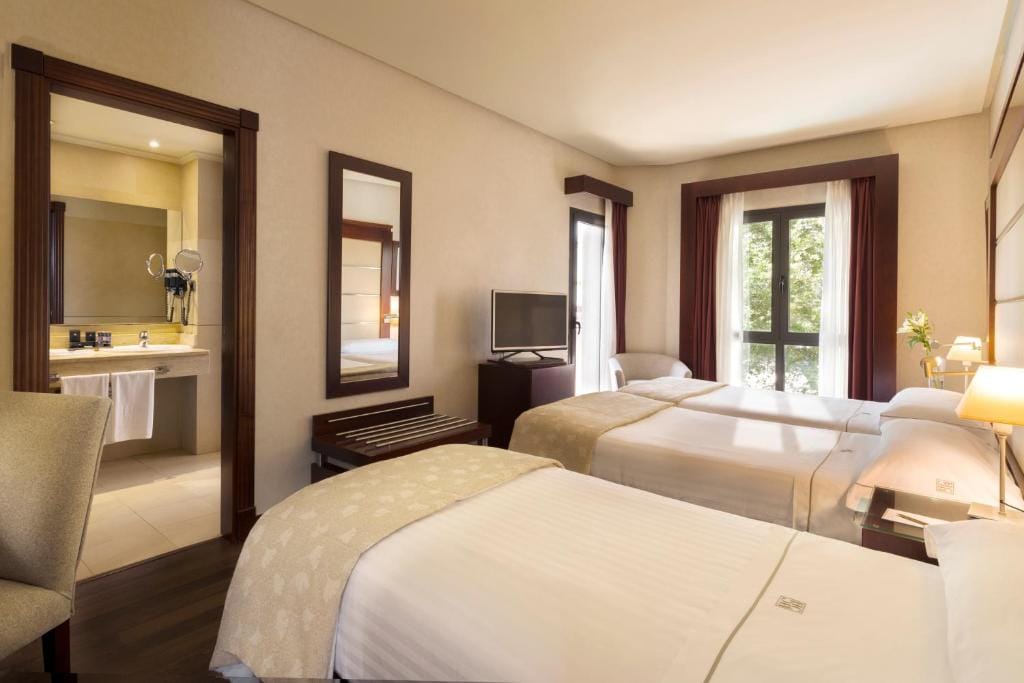 Hotel Badajoz Center — 2