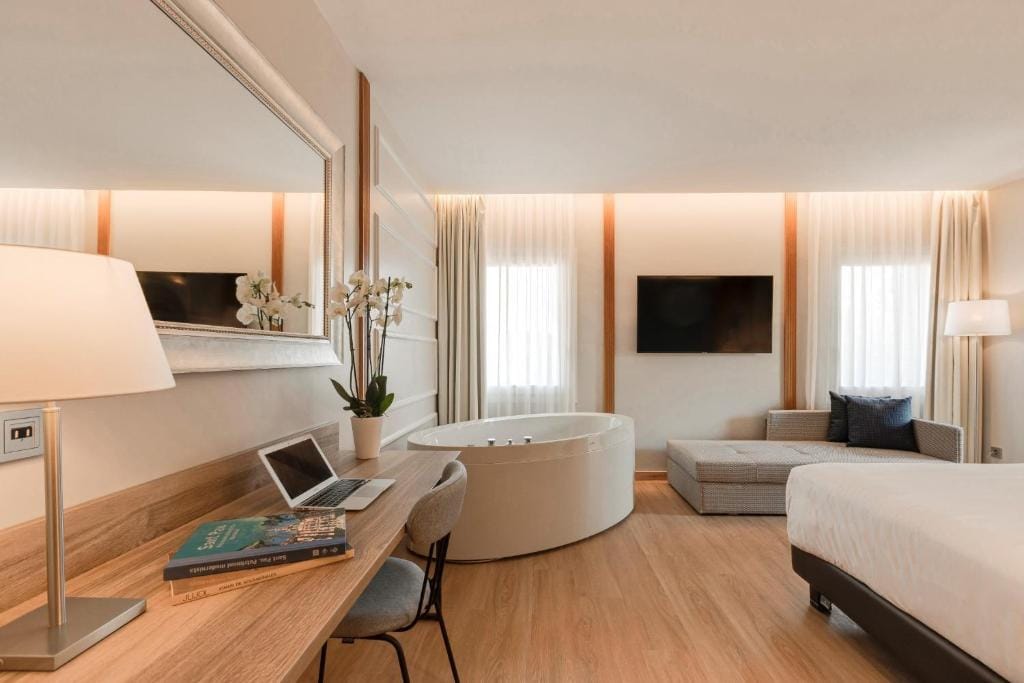 Hotel Boutique Mirlo Barcelona — 5