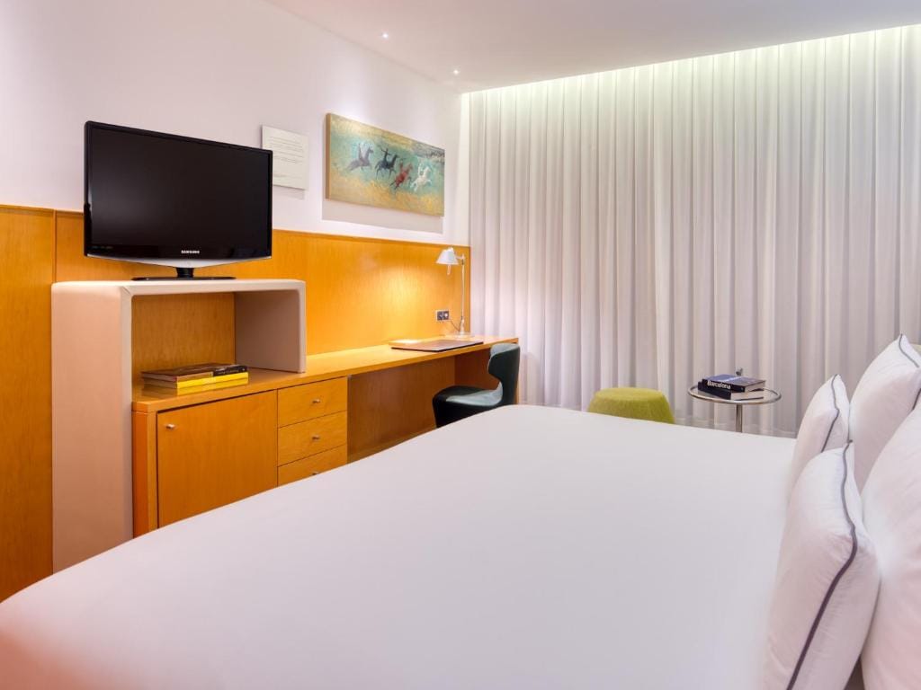 Sansi Pedralbes — 4