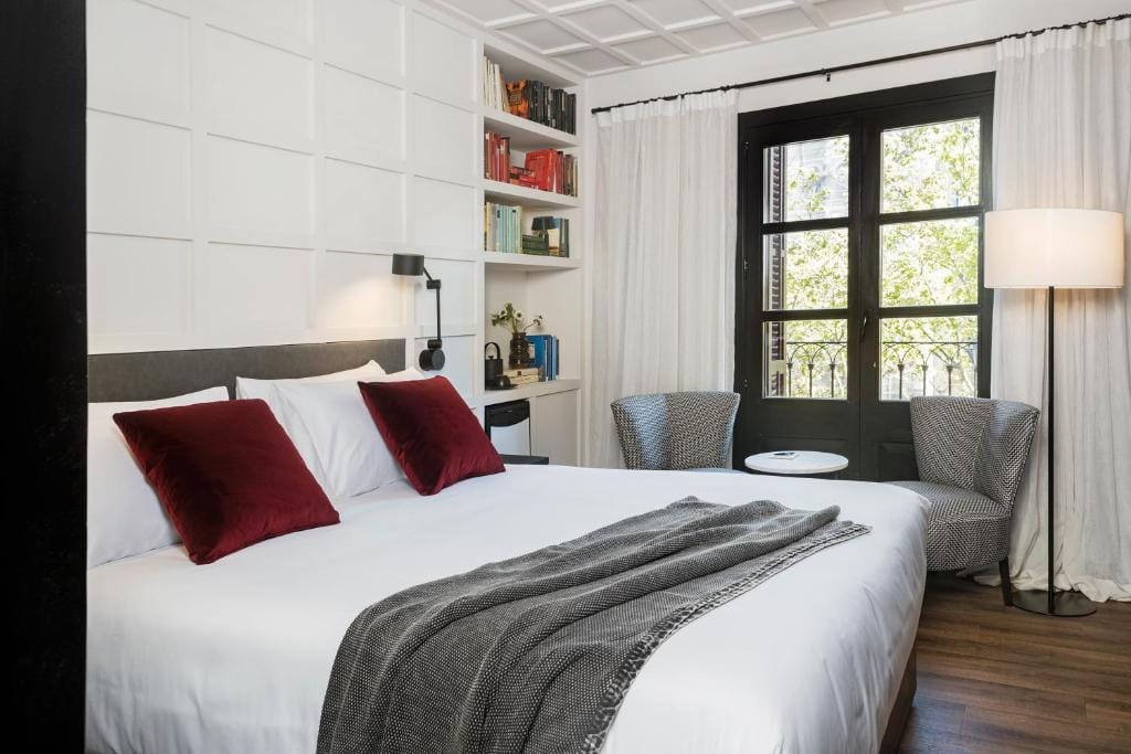 Yurbban Ramblas Boutique Hotel — 1