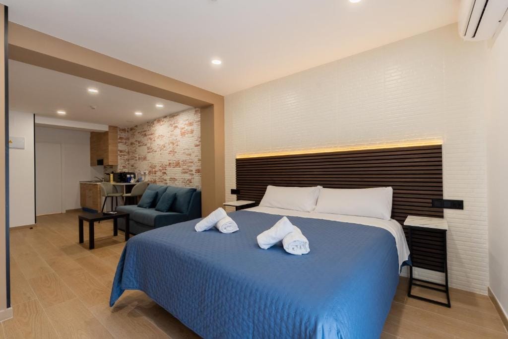 Emily Suites — 2