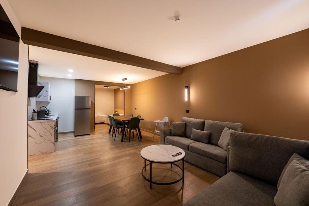 Emily Suites — 3