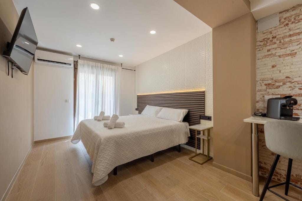 Emily Suites — 4