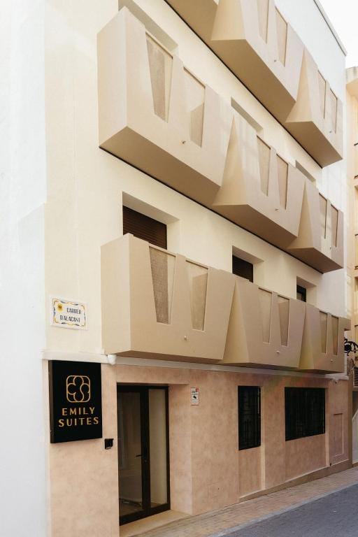 Emily Suites — 5