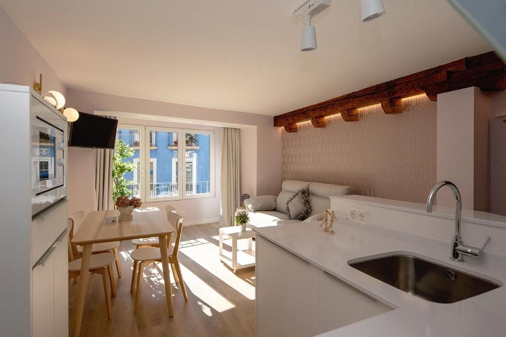 Apartamentos BURGOSUITES — 3