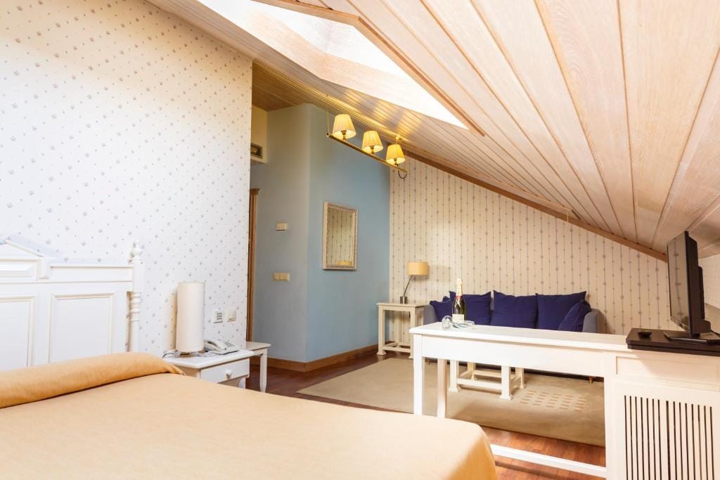 Hotel Azofra — 2