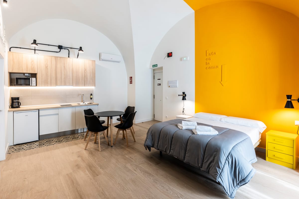 Apartamentos Turísticos De La Bernarda — 3